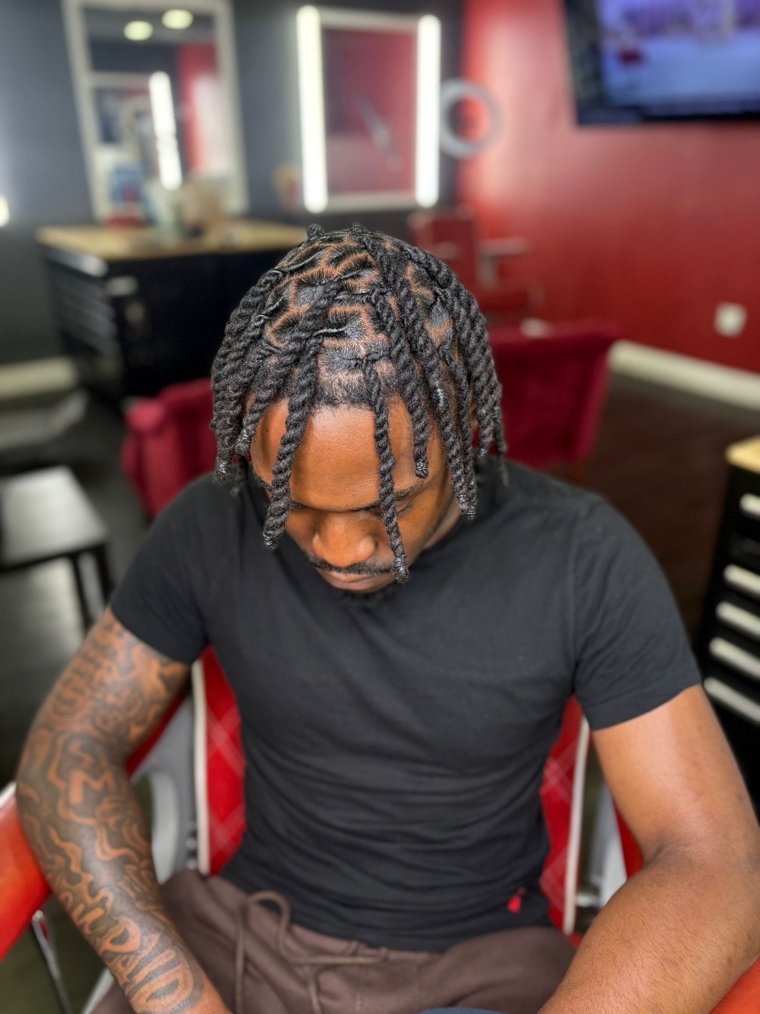 Loc updo, side profile